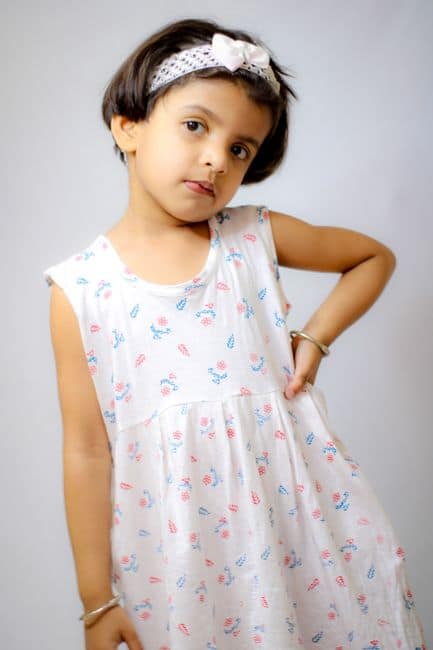 Robe à fleurs enfant